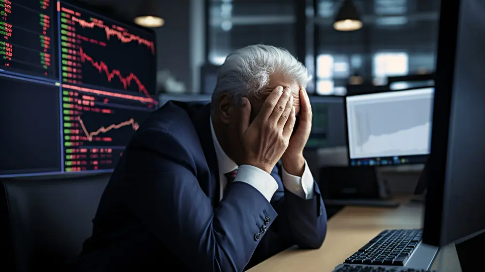 Golpes de Investimentos: Proteja-se de Promessas Falsas de Retorno Rápido